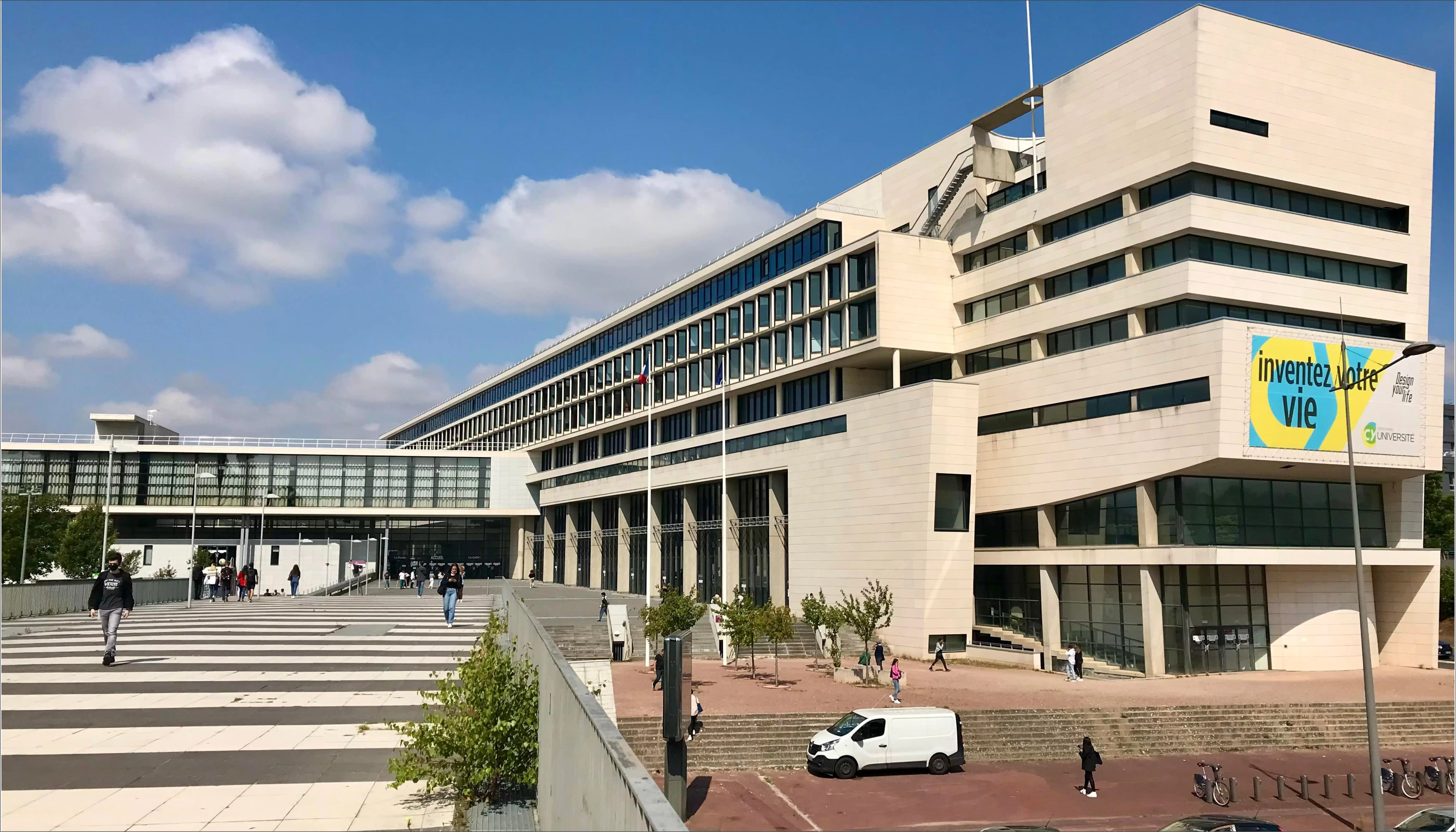 CY Cergy Paris University