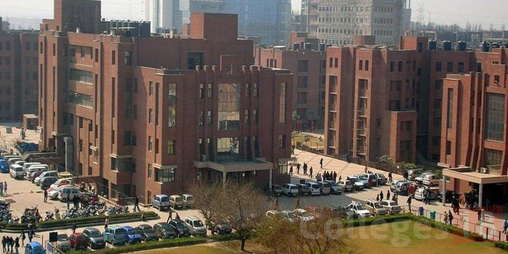 Amity Physiotherapy College