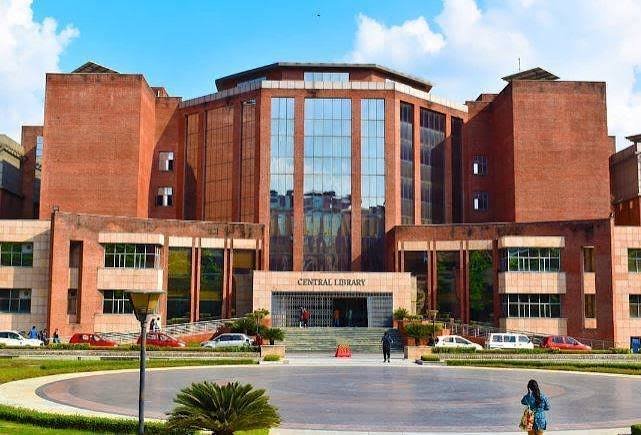 Amity University Noida image